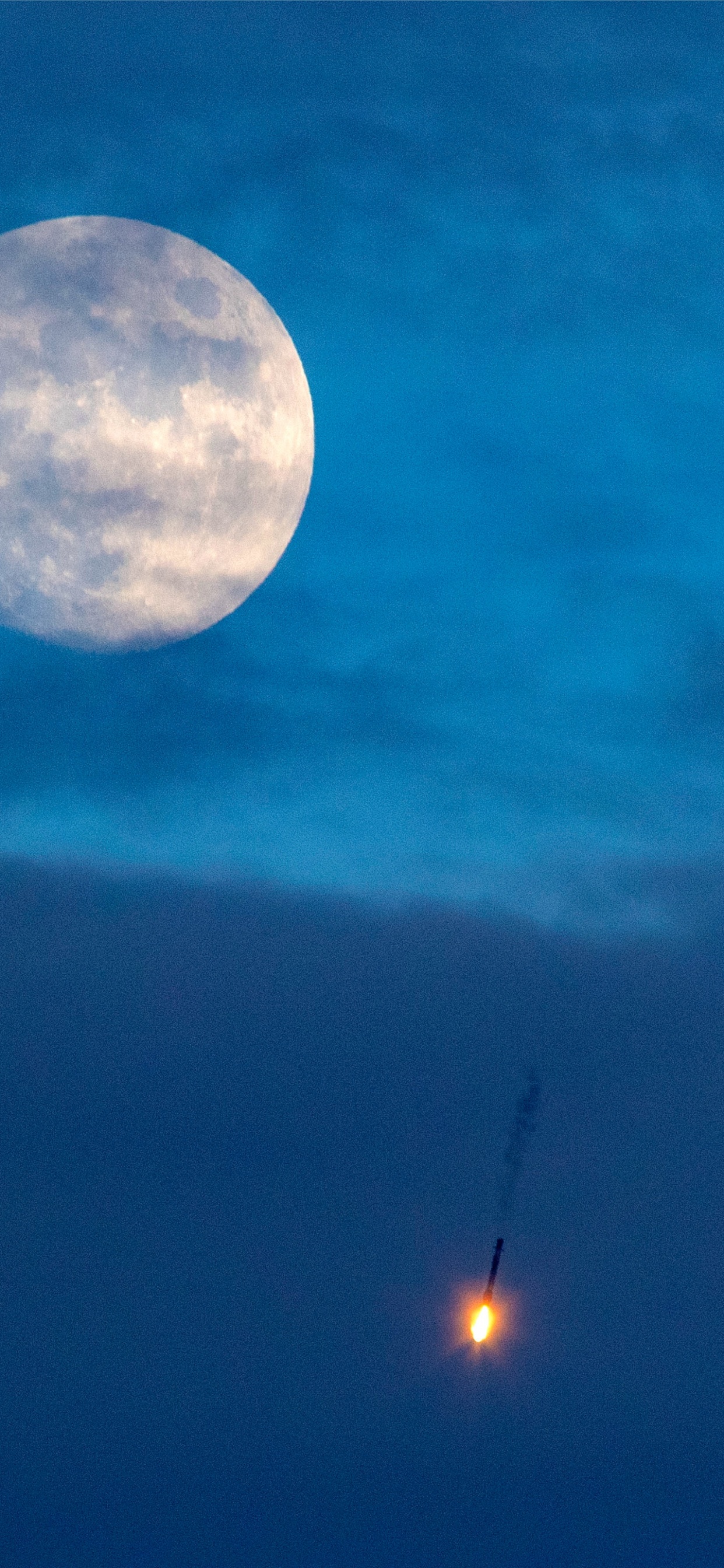 SpaceX, International Space Station, Crew Dragon Demo-2, Starlink, Dragon 2. Wallpaper in 1242x2688 Resolution