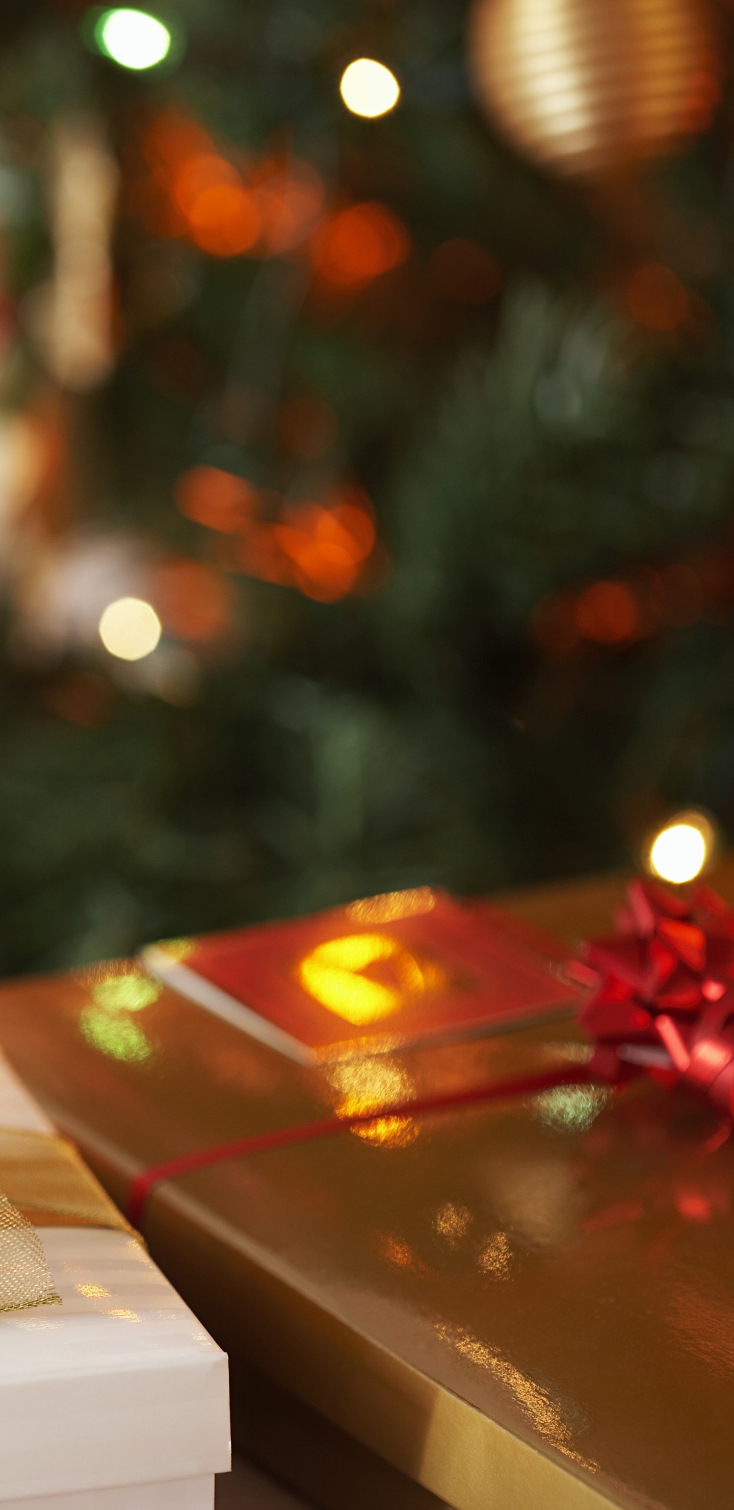 Le Jour De Noël, Cadeau, Ornement de Noël, Décoration de Noël, Arbre de Noël. Wallpaper in 1440x2960 Resolution