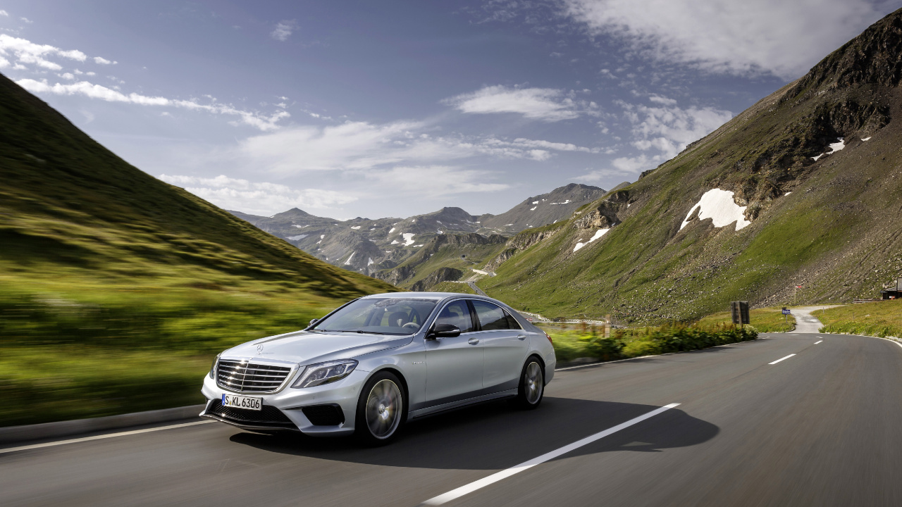 Silver Mercedes Benz Coupe on Road During Daytime. Wallpaper in 1280x720 Resolution