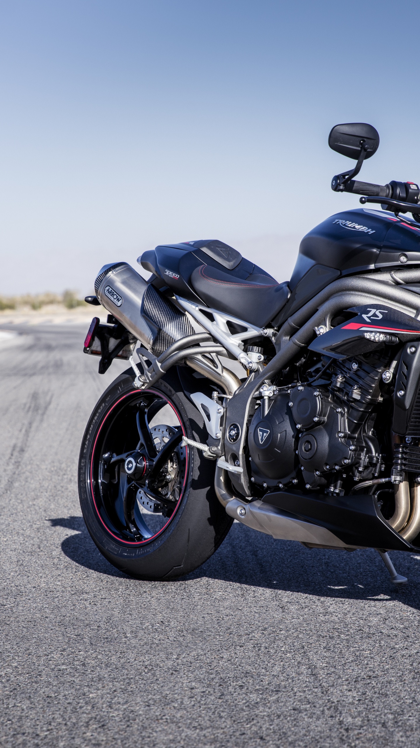 Black and Silver Sports Bike on Gray Asphalt Road During Daytime. Wallpaper in 1440x2560 Resolution