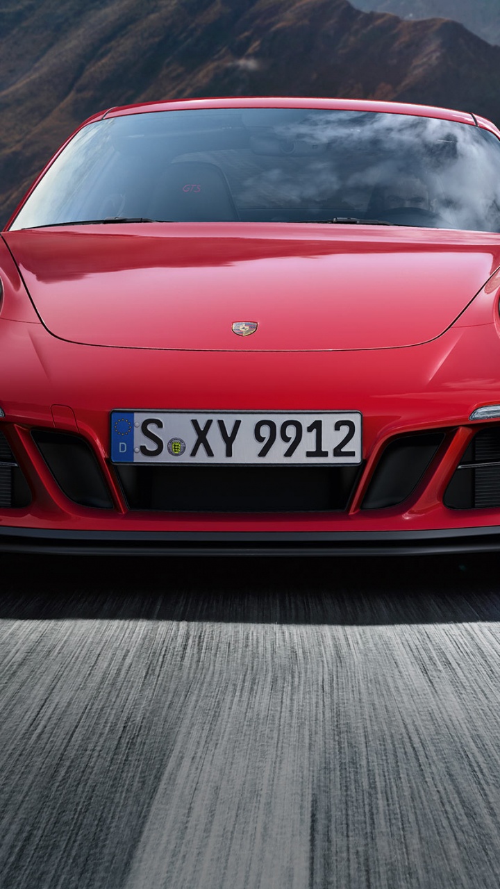 Roter Bmw m 3 Unterwegs. Wallpaper in 720x1280 Resolution