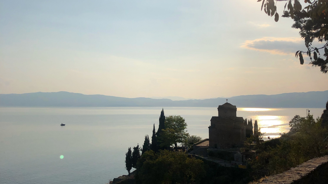 Sea, Water, Coast, Horizon, Bank. Wallpaper in 1366x768 Resolution