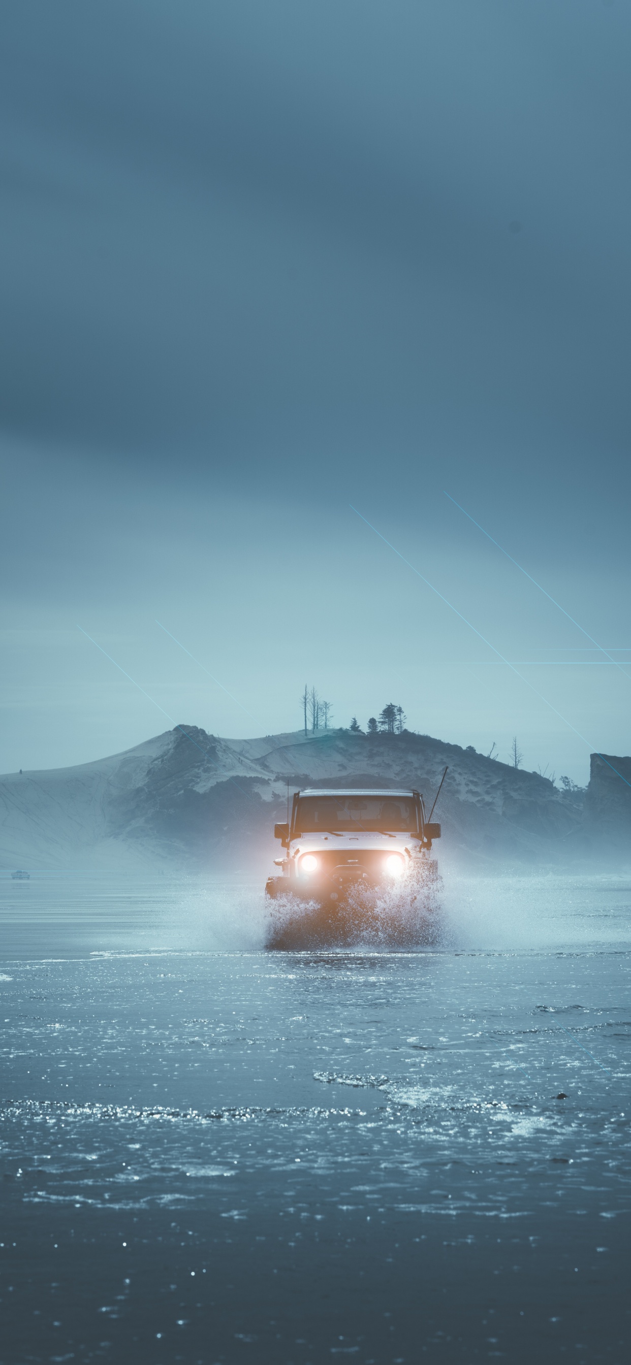 Cuerpo de Agua Cerca de la Montaña Durante el Día.. Wallpaper in 1242x2688 Resolution