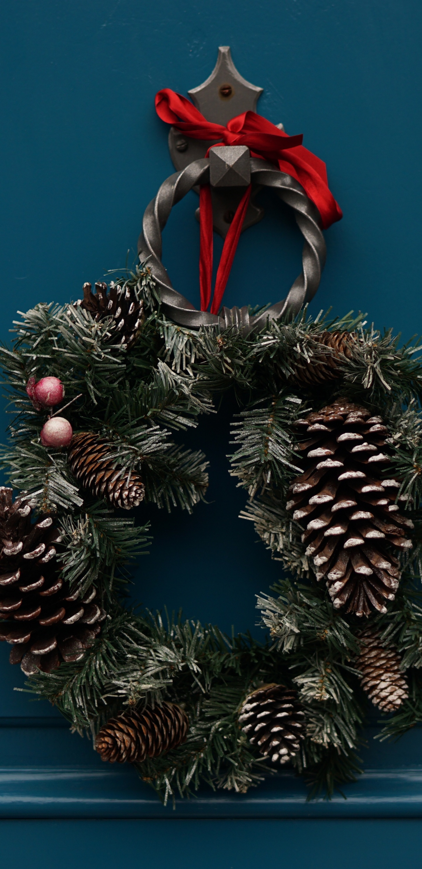 Christmas Day, Christmas and Holiday Season, Christmas Decoration, Holiday, Wreath. Wallpaper in 1440x2960 Resolution