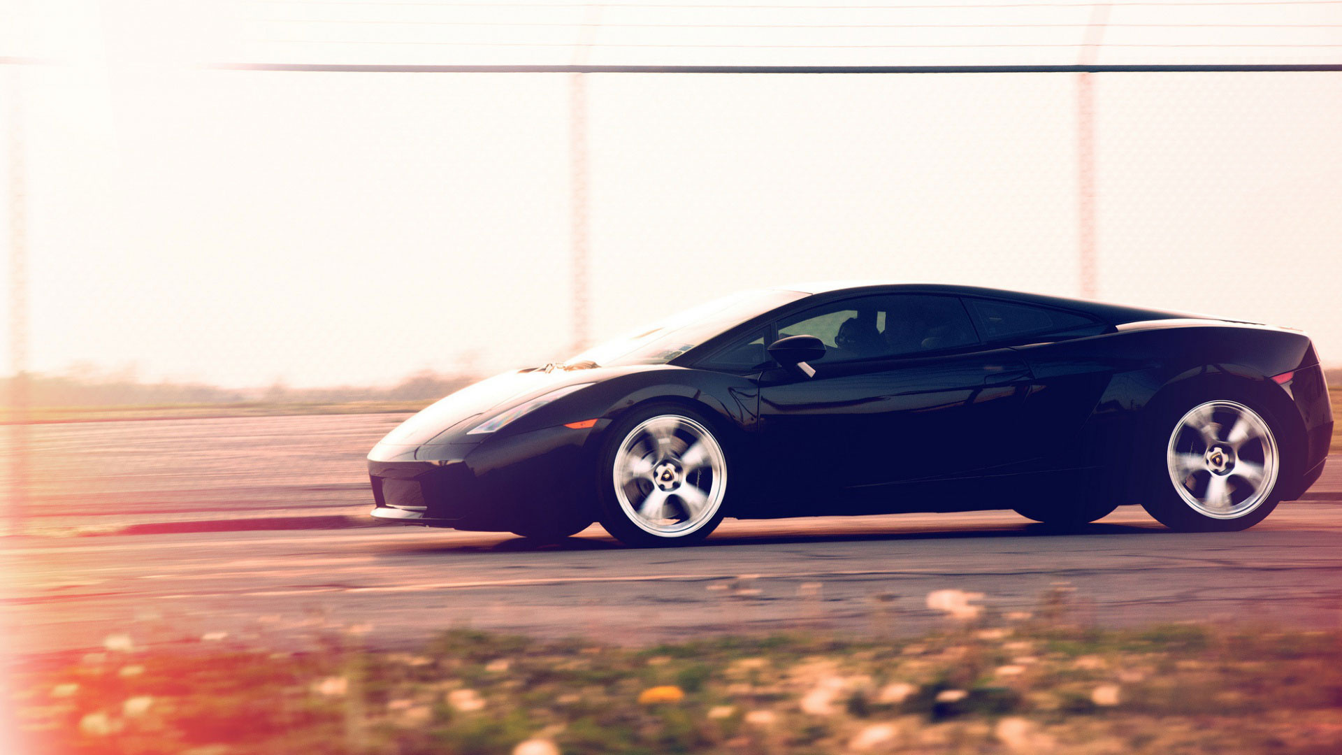 Schwarzer Porsche 911 Unterwegs. Wallpaper in 1920x1080 Resolution