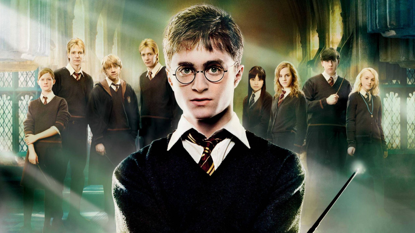 Mann in Schwarzer Anzugjacke. Wallpaper in 1366x768 Resolution