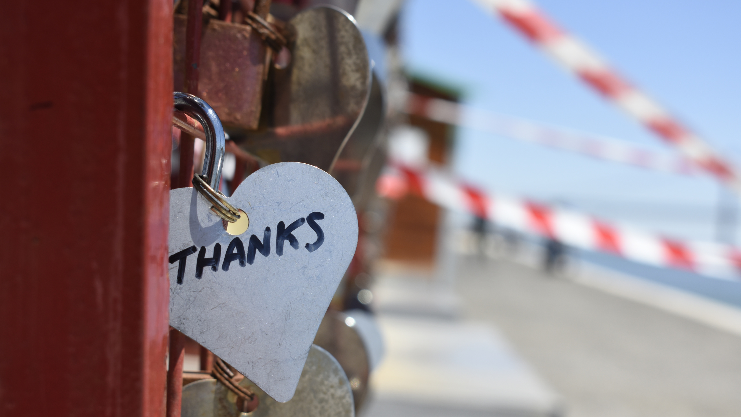 Cadenas, Verrouillage, Cœur, Amour, la Signalisation. Wallpaper in 2560x1440 Resolution