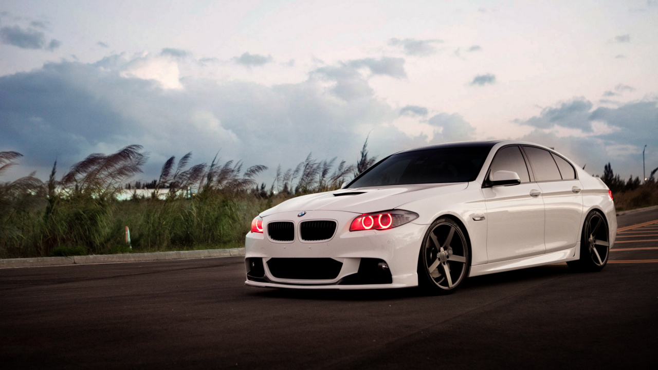 White Bmw m 3 on Road During Daytime. Wallpaper in 1280x720 Resolution