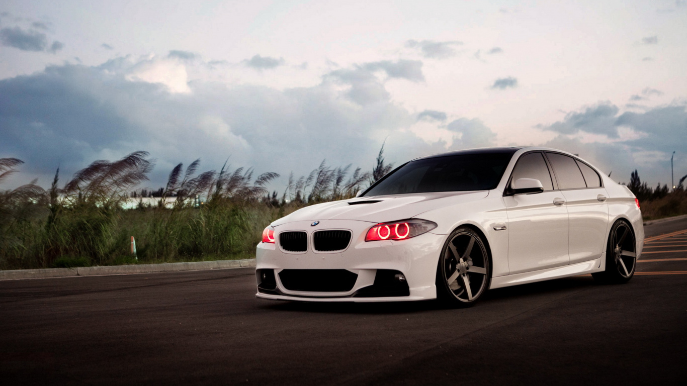 White Bmw m 3 on Road During Daytime. Wallpaper in 1366x768 Resolution