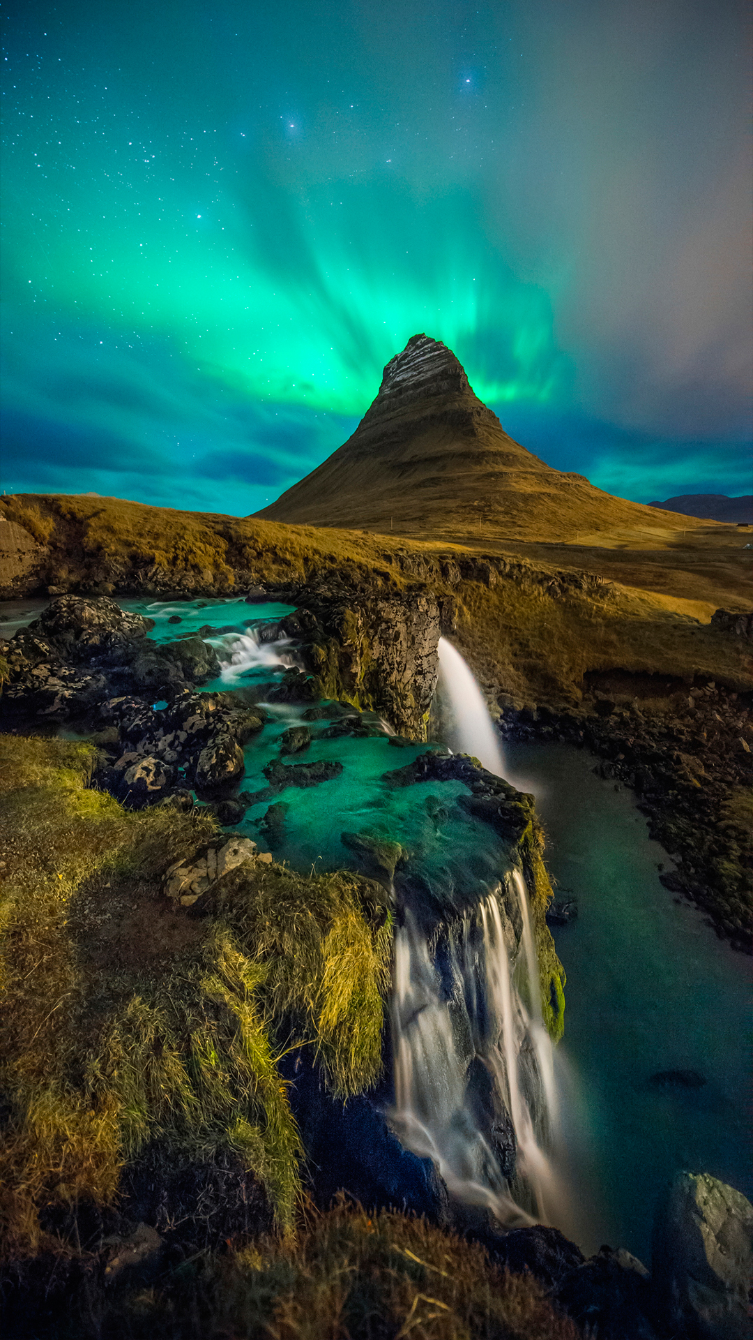 Kirkjufell, Fundador, Viajes a Islandia, Viaje, Agua. Wallpaper in 1080x1920 Resolution