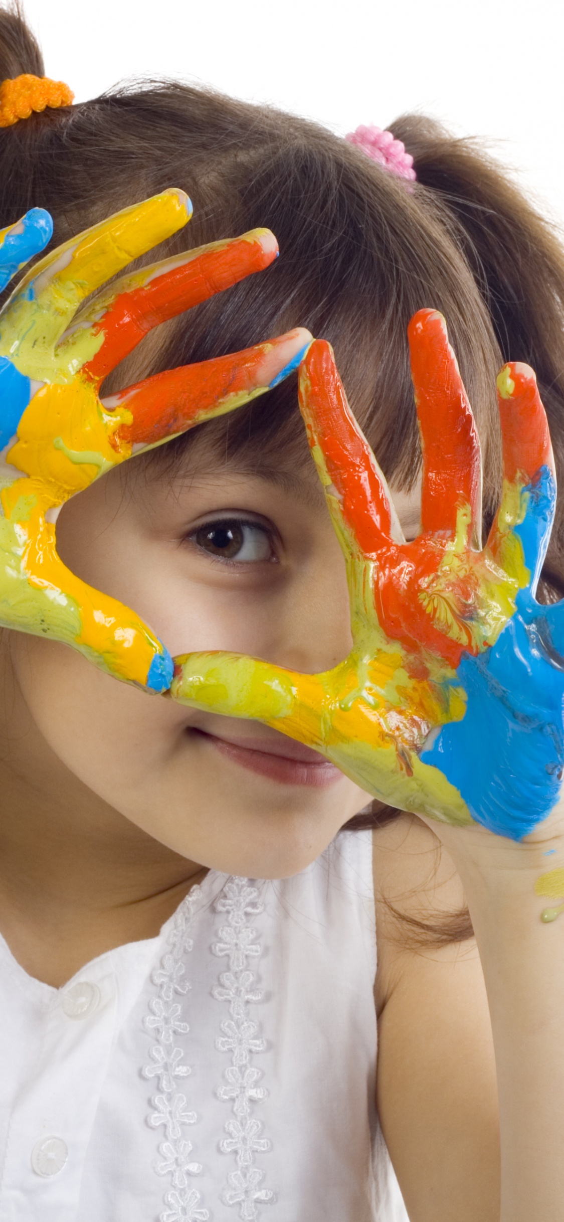 Farbe, Gesicht, Kopf, Kind, Ölmalerei. Wallpaper in 1125x2436 Resolution