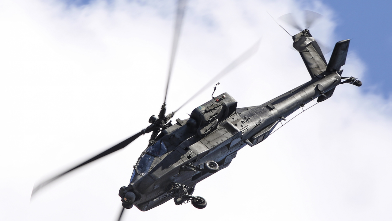 Helicóptero Gris y Negro Bajo un Cielo Azul Durante el Día. Wallpaper in 1280x720 Resolution