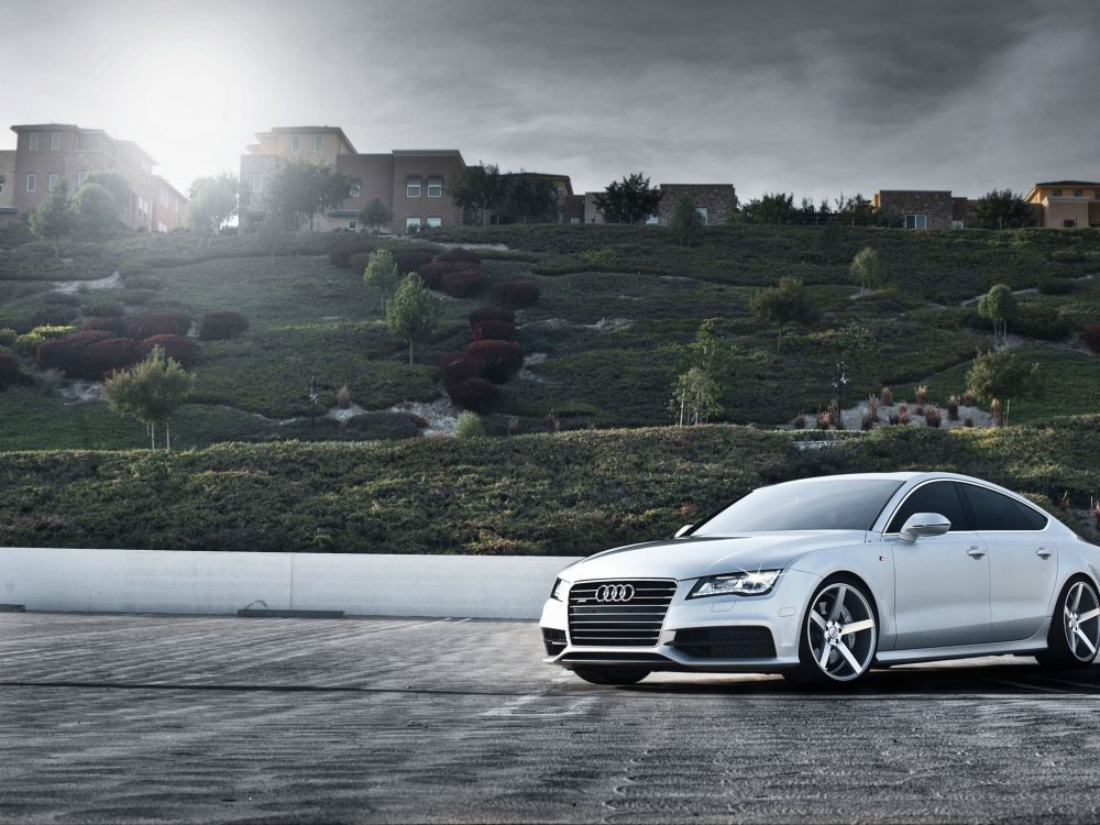 Schwarzes Bmw m 3 Coupe Tagsüber Unterwegs. Wallpaper in 2048x1536 Resolution