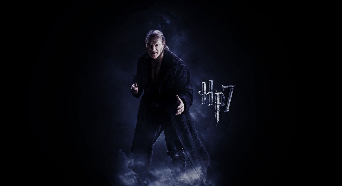 Mann in Schwarzer Lederjacke Und Schwarzer Hose. Wallpaper in 2200x1200 Resolution