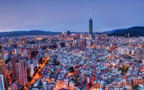 Image aerial view of city buildings during daytime