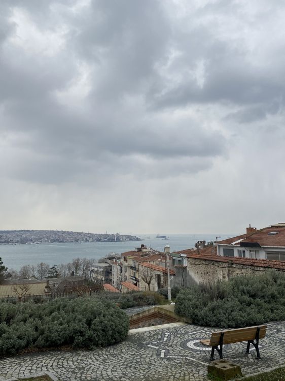 Cloud, Wasser, Außenbank, Fenster, Holz. Wallpaper in 1536x2048 Resolution