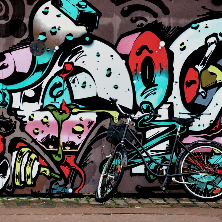 Grafiti, Pez Vela, Rueda, Bicicleta, Neumatico. Wallpaper in 2048x2048 Resolution