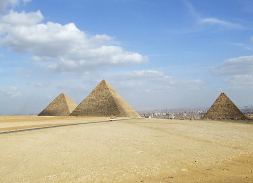 Image pyramid under blue sky during daytime