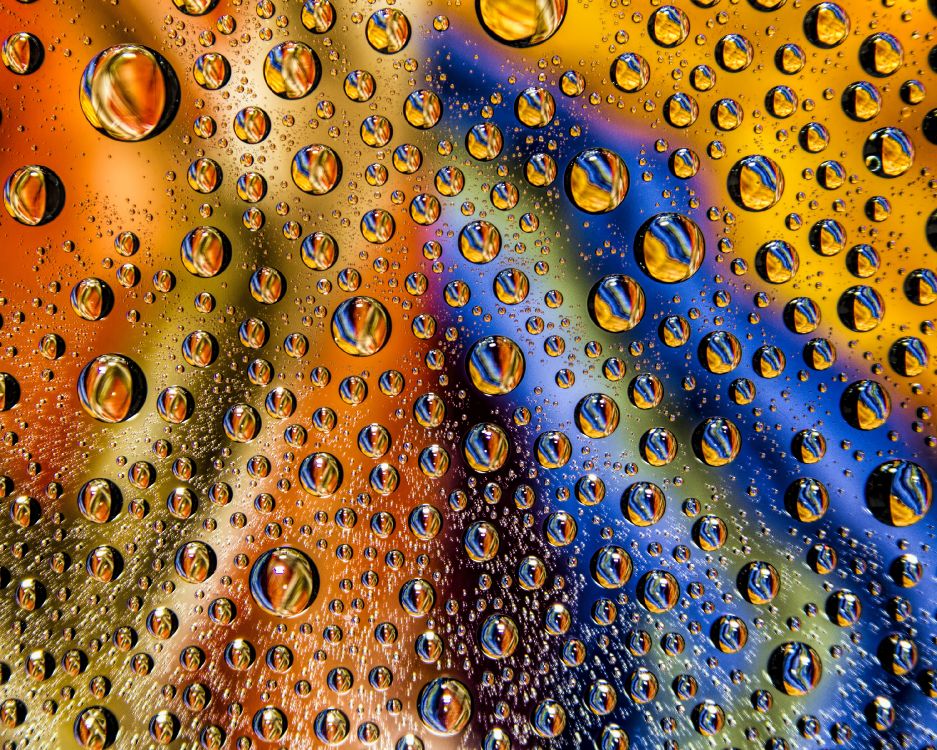 Water Droplets on Clear Glass. Wallpaper in 3000x2400 Resolution