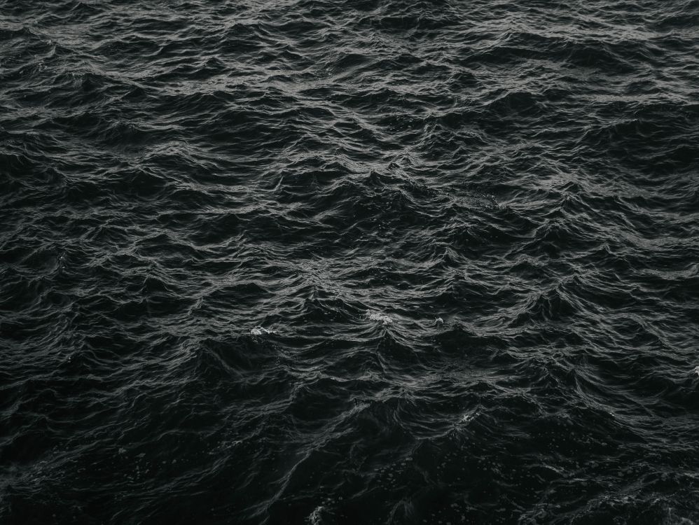 Eau, Noir, Mer, Atmosphère, Obscurité. Wallpaper in 4592x3448 Resolution