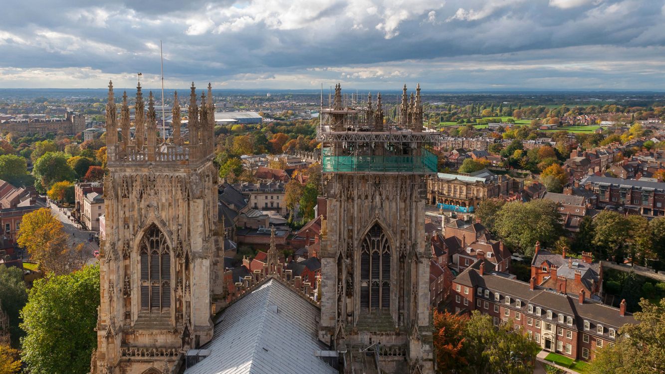 Vista Aérea de Los Edificios de la Ciudad Durante el Día.. Wallpaper in 3840x2160 Resolution