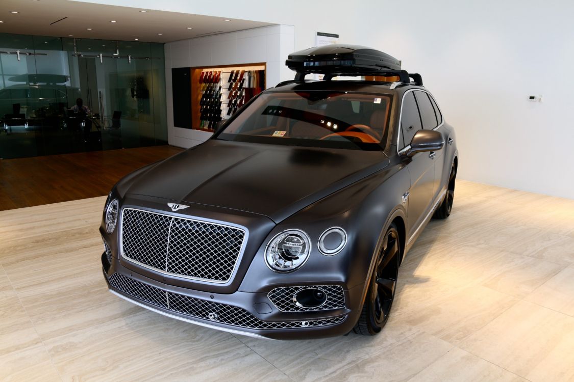 Mercedes Benz Clase c Negro. Wallpaper in 1920x1280 Resolution