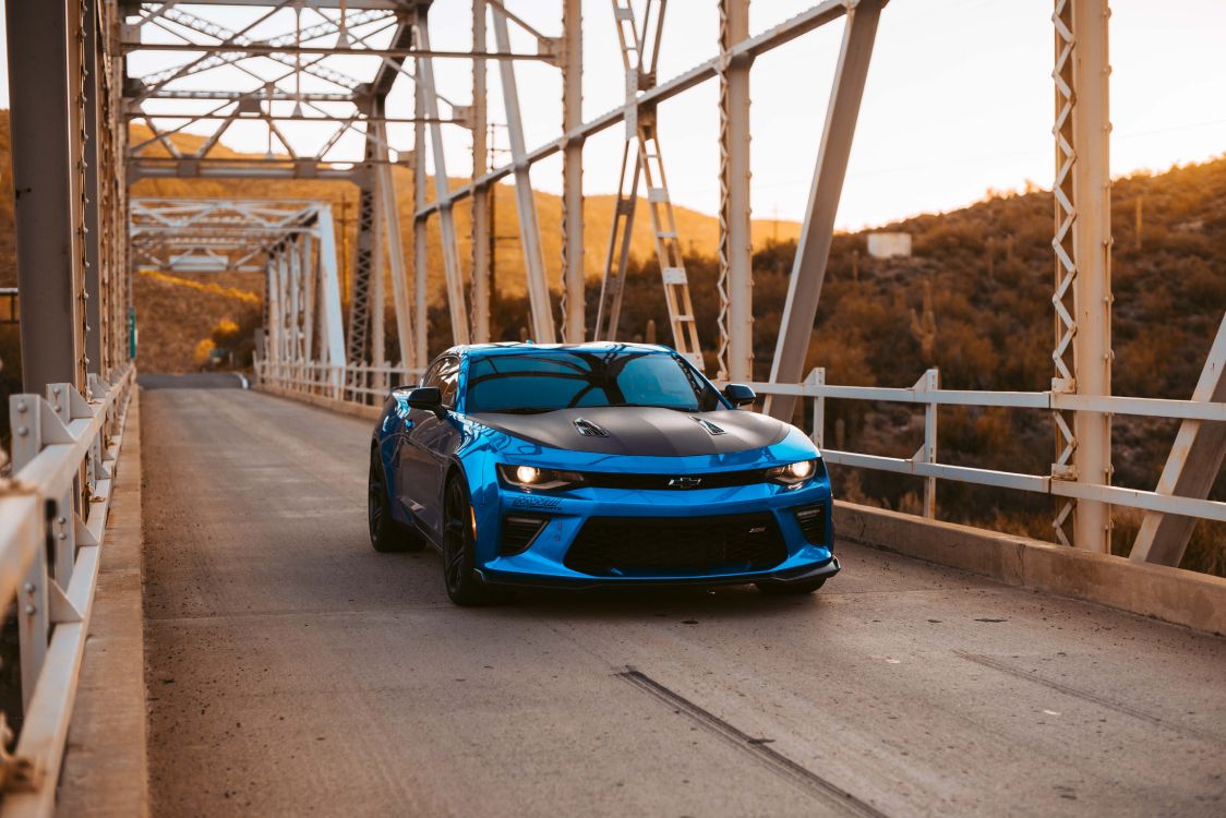 Blue Bmw m 3 Coupe Estacionado en el Puente Durante el Día. Wallpaper in 5575x3717 Resolution