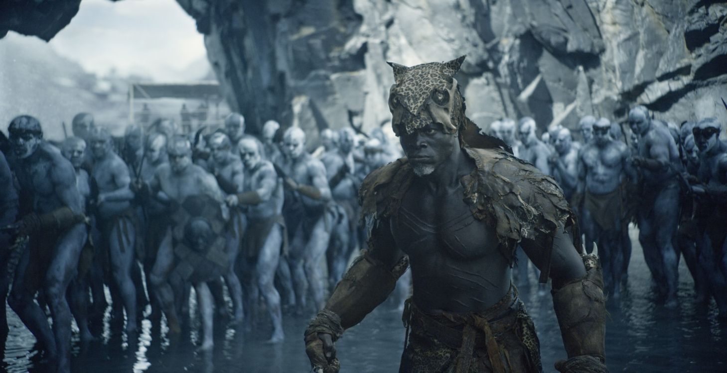 Statue D'animal Noir et Or. Wallpaper in 2335x1200 Resolution