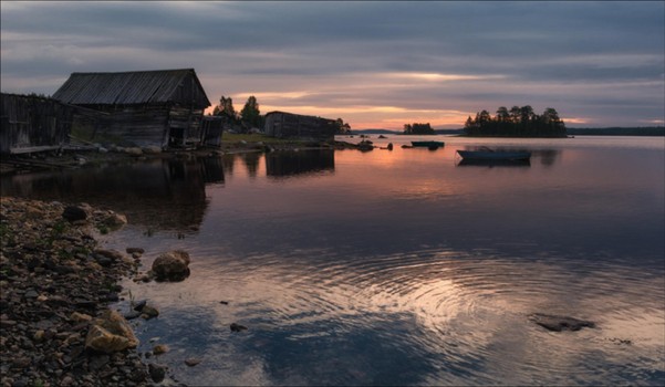 Wallpaper Brown Wooden House on Water During Sunset, Background ...