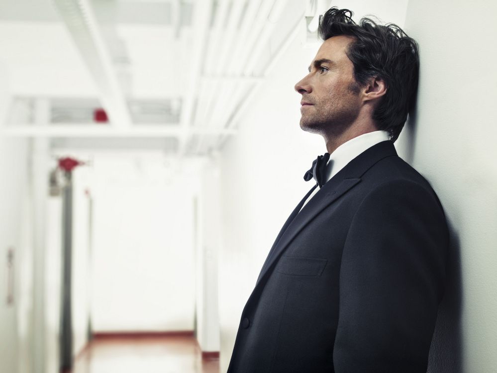 Hugh Jackman, Anzug, Formelle Kleidung, Smoking, Blazer. Wallpaper in 3000x2252 Resolution