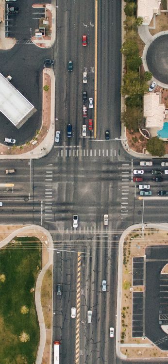 Straßenvogelperspektive, Birds Eye View, Street, Road, Car. Wallpaper in 1125x2436 Resolution