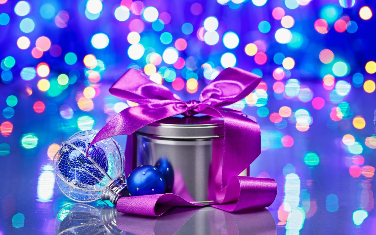 Christmas Day, New Year, Purple, Blue, Violet. Wallpaper in 3840x2400 Resolution