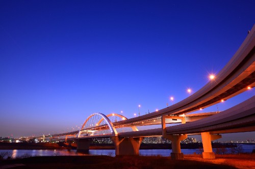 Image white bridge under blue sky during daytime