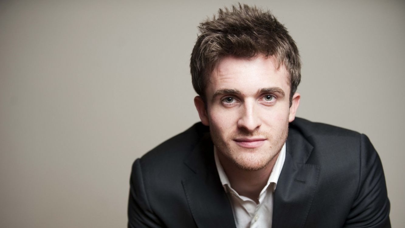 Matthew Hussey, Conseguir al Chico, Traje, Hombre, Relación Interpersonal. Wallpaper in 2048x1152 Resolution