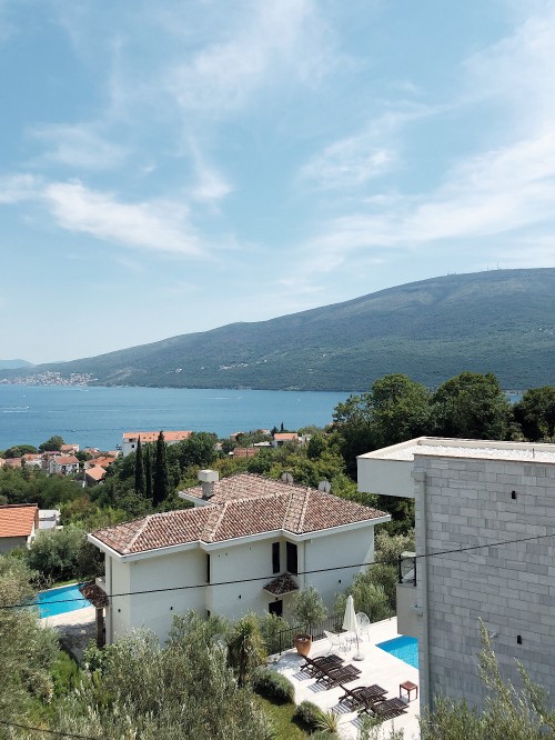 Image real estate, highland, house, roof, hill