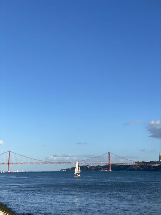 Hurghada, Moto de Agua, Puente Colgante, Puente, Atirantado de Puente. Wallpaper in 1536x2048 Resolution