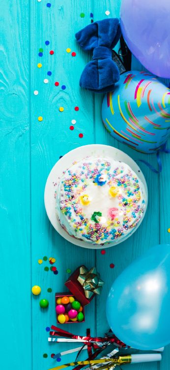 T-shirt, Cadeau, Blue, Green, Textile. Wallpaper in 1080x2340 Resolution