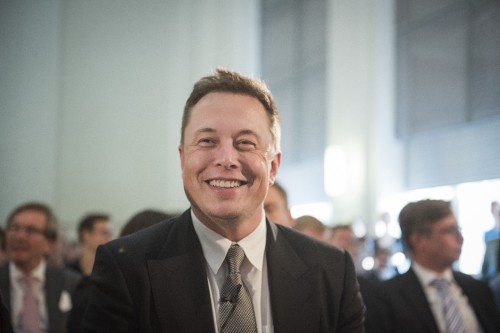 Image Elon Musk, Tesla Model S, SolarCity, Businessperson, suit