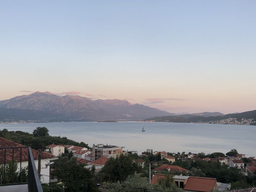 Les Reliefs Montagneux, Highland, Colline, Horizon, Banque. Wallpaper in 2048x1536 Resolution