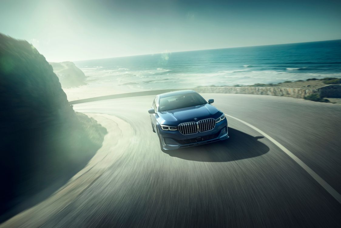 Bleu Bmw m 3 Sur le Désert. Wallpaper in 7952x5304 Resolution