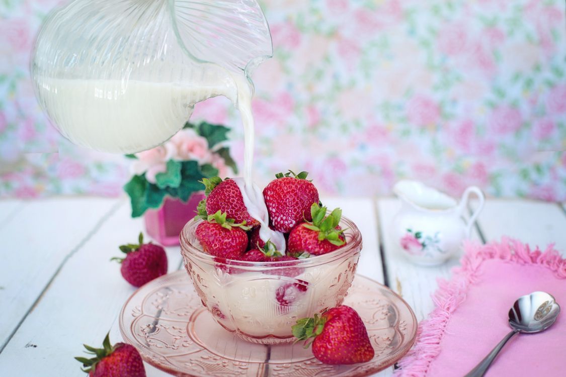 milk, cream, dessert, strawberry, food