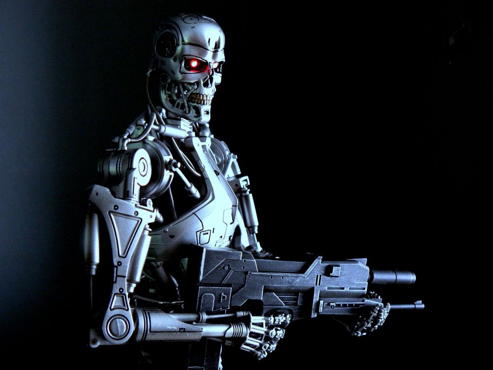 Grauer Roboter Mit Pistole Abbildung. Wallpaper in 2816x2112 Resolution