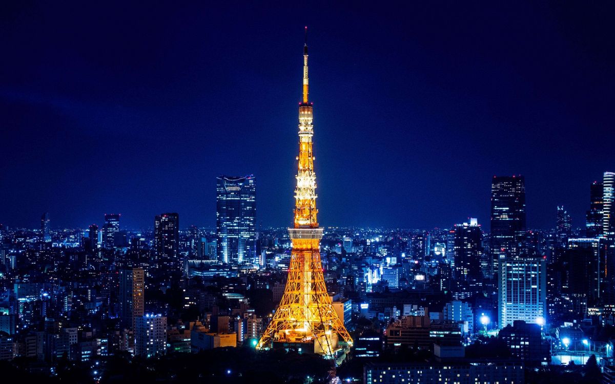 Eiffelturm in Paris Während Der Nacht. Wallpaper in 3456x2160 Resolution