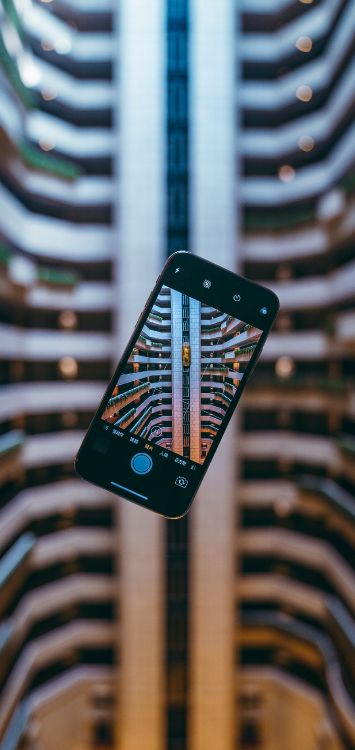 Smartphone, Telefon, Automotive Lighting, Kommunikationsgerät, Dreieck. Wallpaper in 1515x3200 Resolution