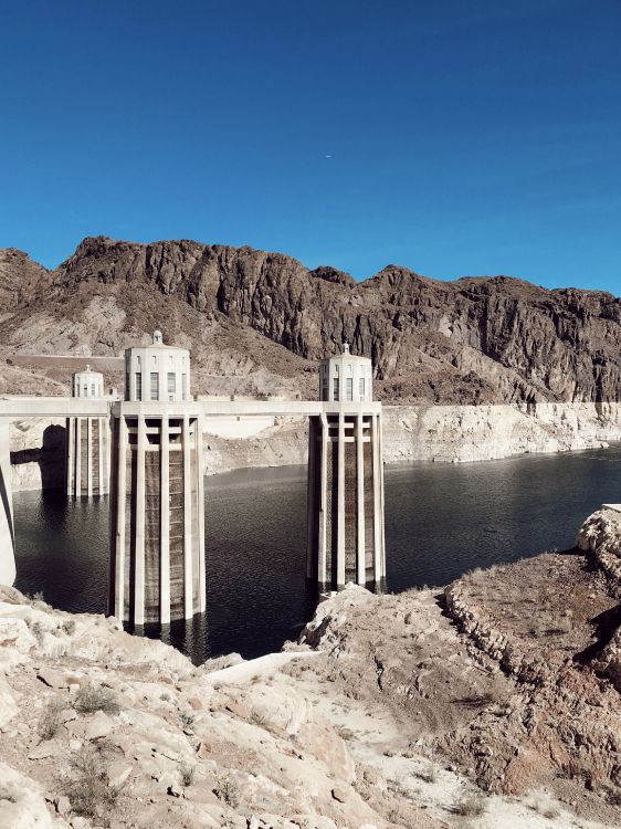 Presa Hoover, Agua, Elevación Media, Cuerpo de Agua, Las Formaciones Montañosas. Wallpaper in 2847x3796 Resolution
