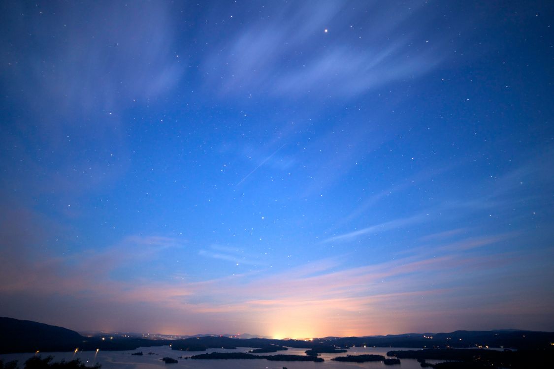 Silhouette de Montagne Sous Ciel Bleu Pendant le Coucher du Soleil. Wallpaper in 5170x3446 Resolution