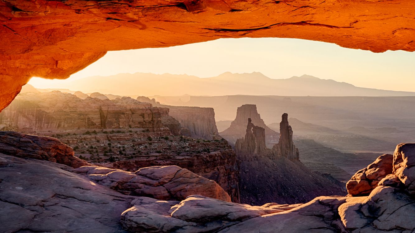 brown rock formation during daytime