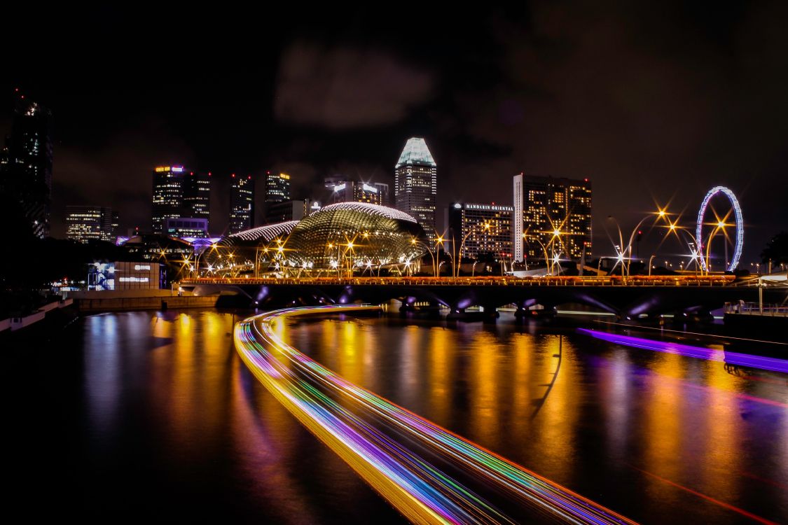 Photographie en Accéléré Des Lumières de la Ville Pendant la Nuit. Wallpaper in 3464x2309 Resolution