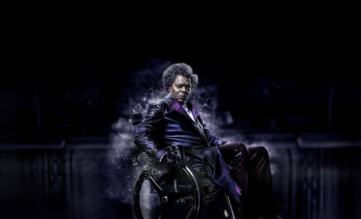 Hombre Con Chaqueta de Cuero Negro Sentado en Bicicleta Negra. Wallpaper in 7500x4563 Resolution