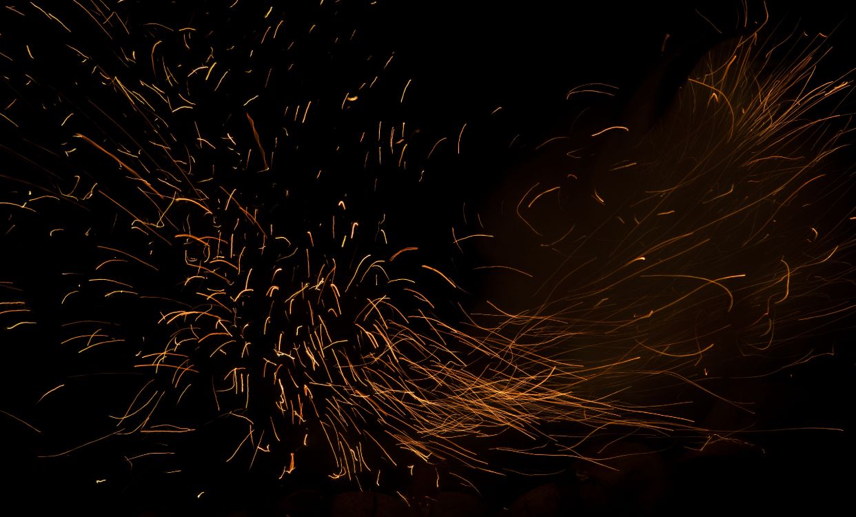 Fotografía de Lana de Acero de Fuegos Artificiales.. Wallpaper in 4928x2975 Resolution